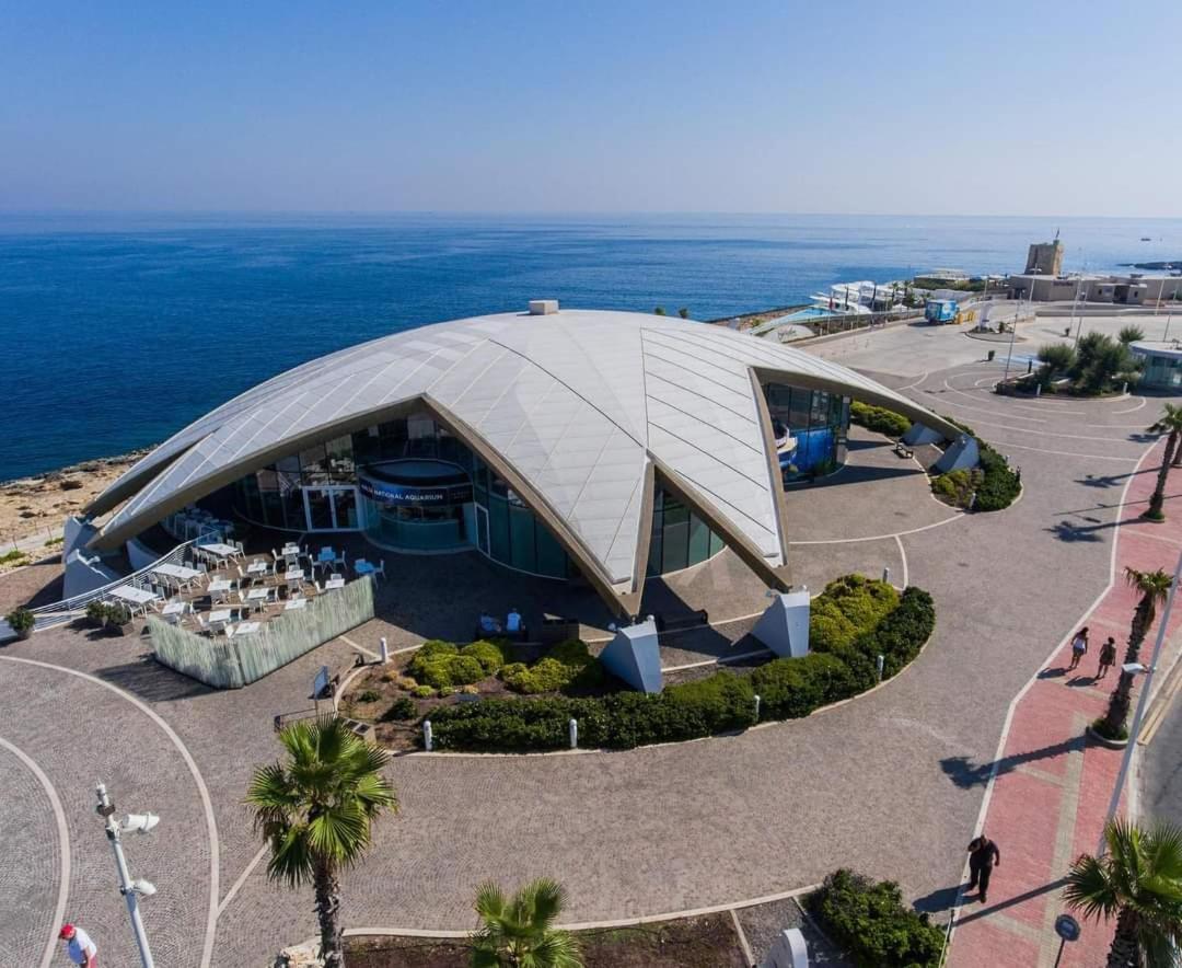 110 Sq.M. Stunning Penthouse With Large Terrace Appartement St. Paul's Bay Buitenkant foto